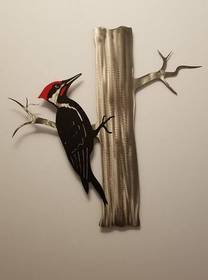 Pileated Woodpecker on Tree